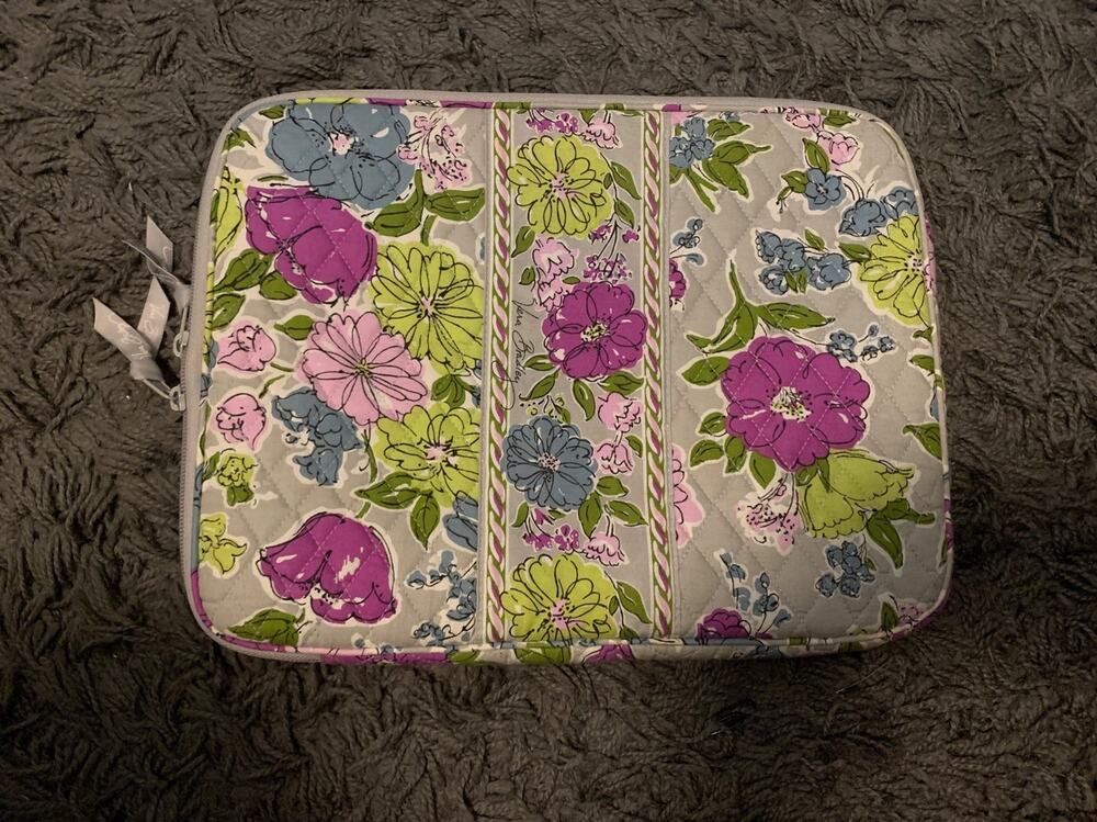 Vera Bradley Laptop Sleeve Bag Zip Up